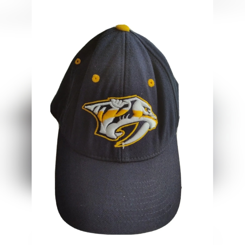 Nashville Predators Zephyr Navy Blue Size 7 5/8 NHL Hockey Hat Cap